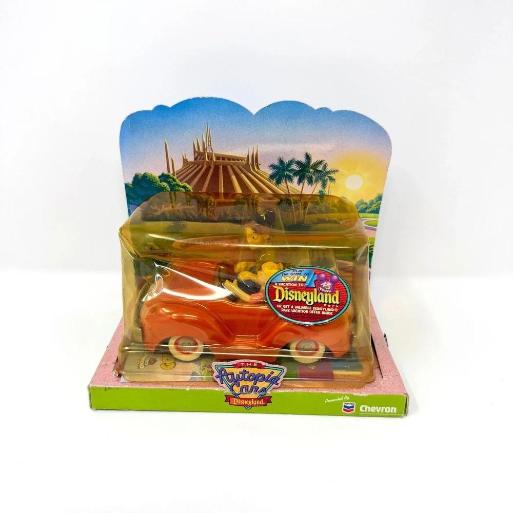 Vintage Chevron Cars Lot Disneyland Autopia Suzy Leo Limo Kelly Kompact Sealed